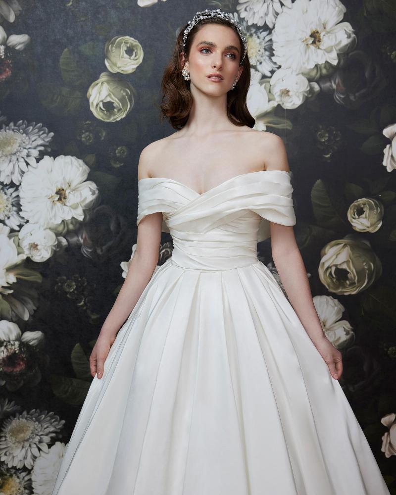 La23255 simple off the shoulder wedding dress with sleeves and pockets3